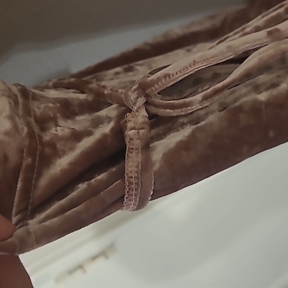 Tobi Wrap Dress - Picture 3 of 5